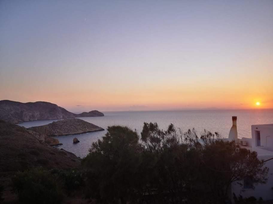 Syros Apartments Suites Chryssonisos Kini Exteriör bild