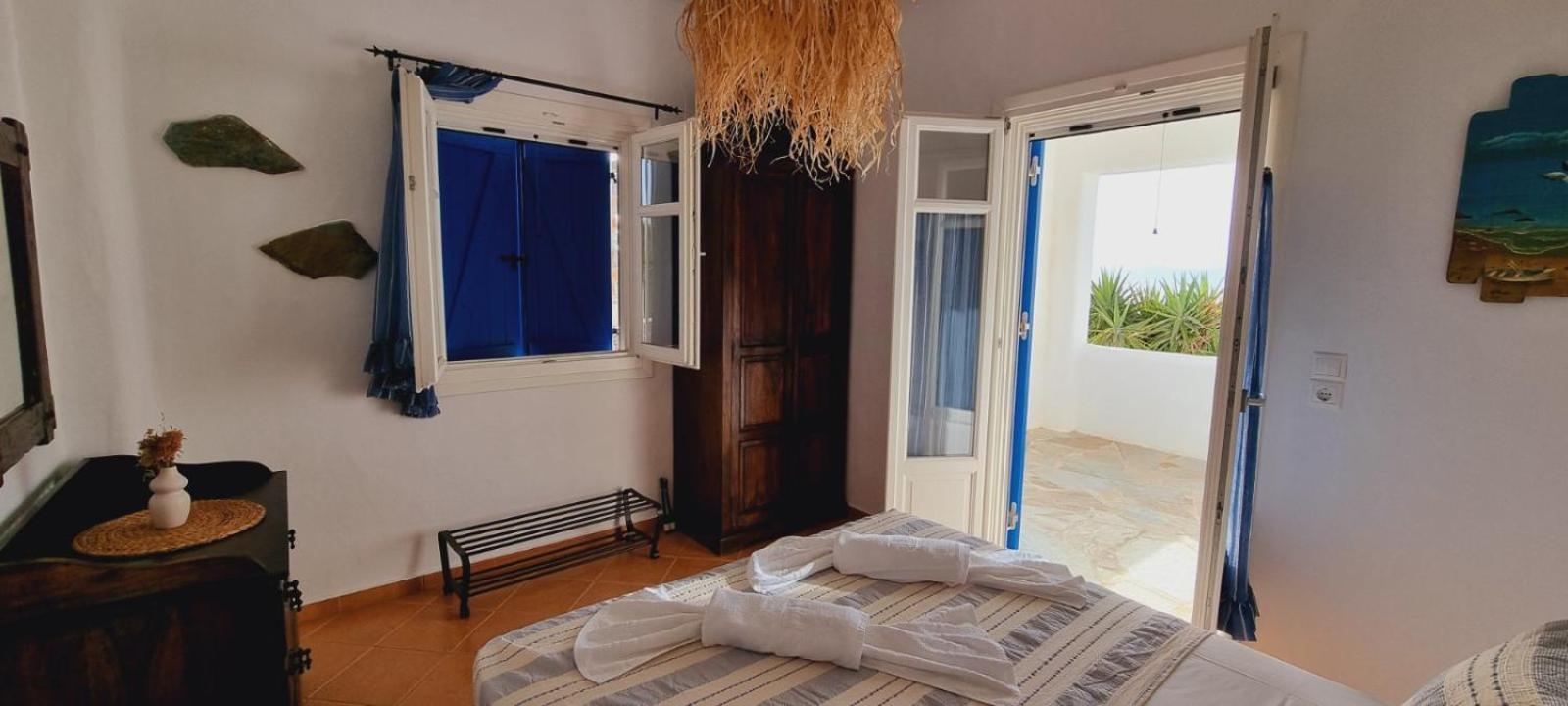 Syros Apartments Suites Chryssonisos Kini Exteriör bild