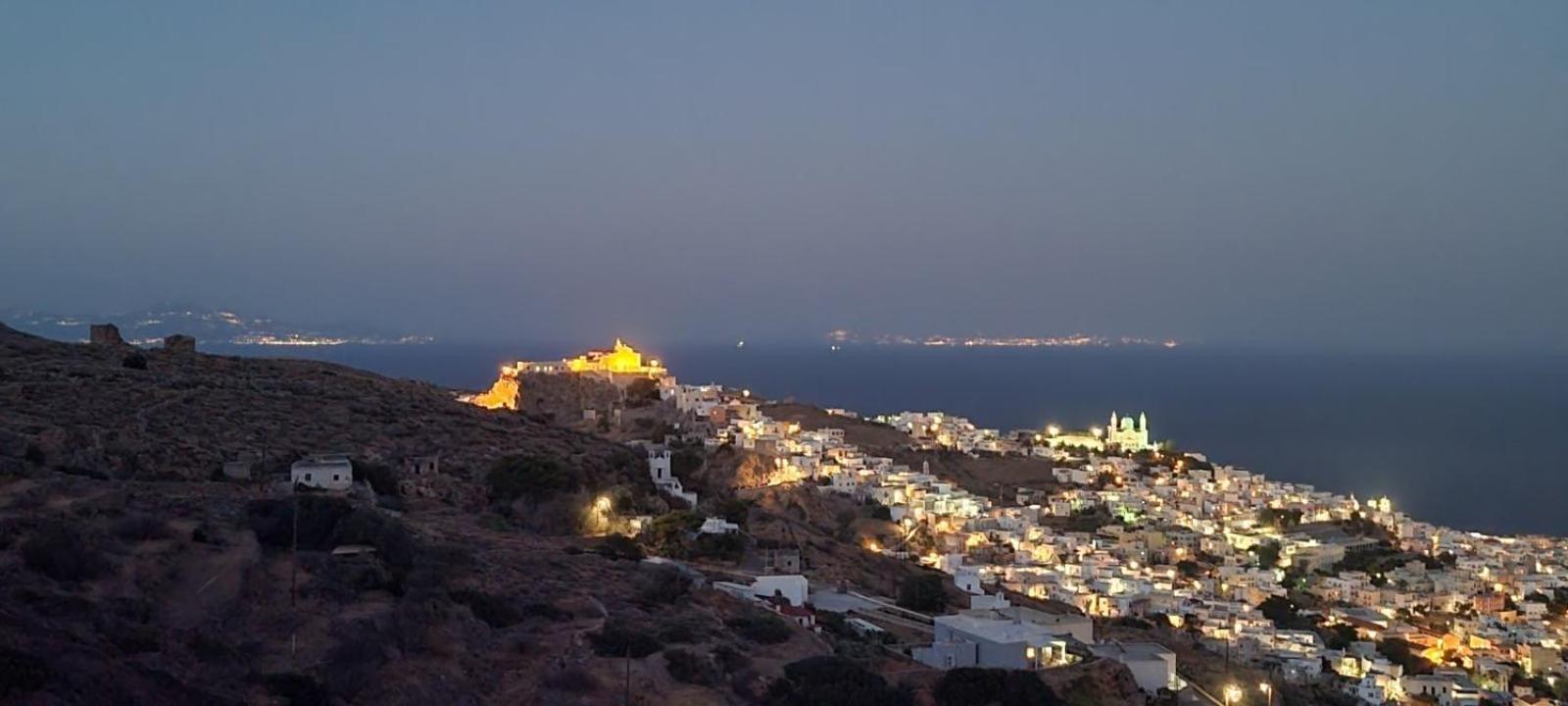 Syros Apartments Suites Chryssonisos Kini Exteriör bild