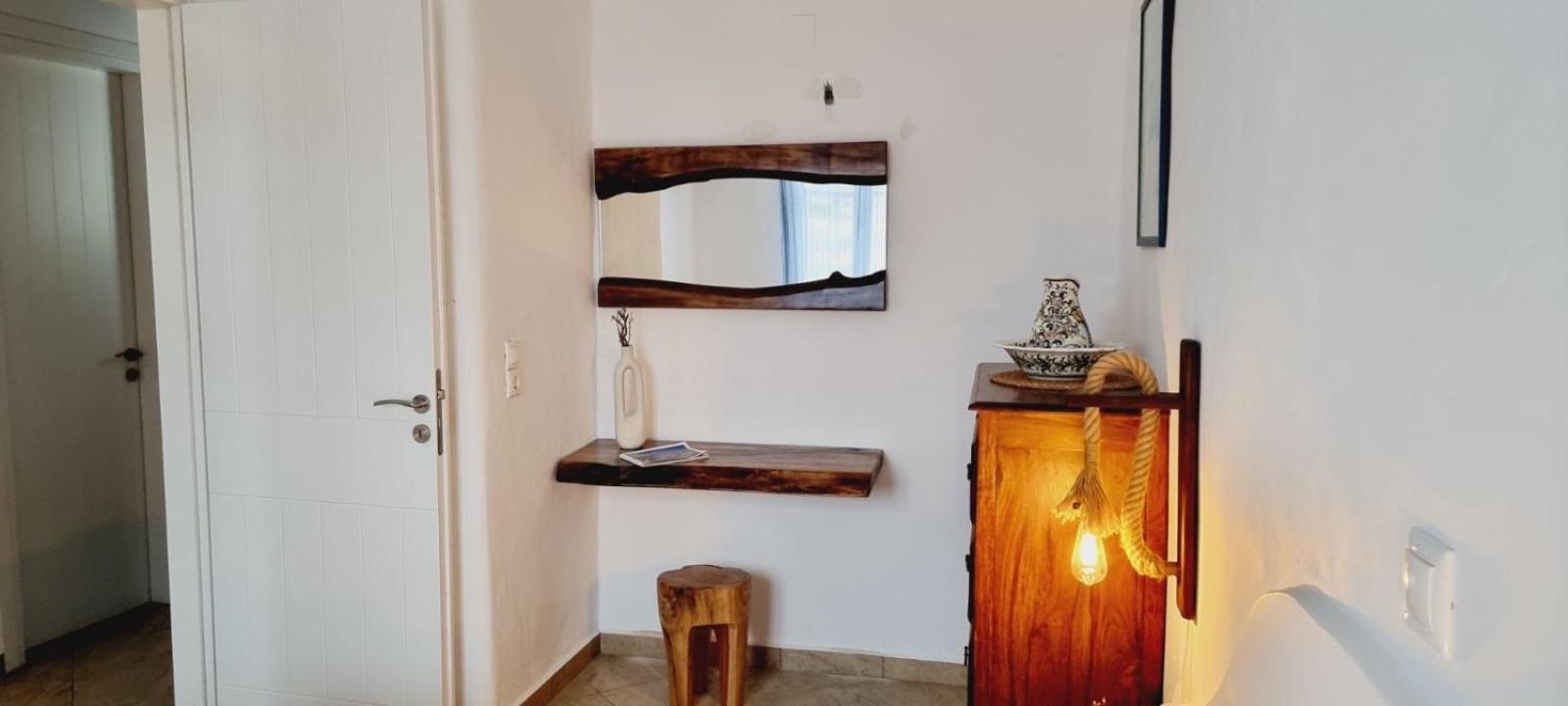 Syros Apartments Suites Chryssonisos Kini Exteriör bild